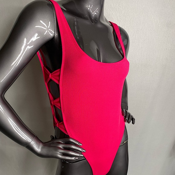 MOTEL BRIGHT PINK SWIMSUIT - Picture 2 of 8